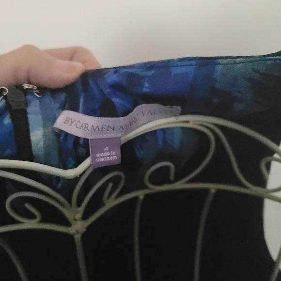 Carmen Marc Valvo Dresses Luxe By Carmen Marc Valvo Blue Floral Party Dress Sz 4 - Picture 3 of 5